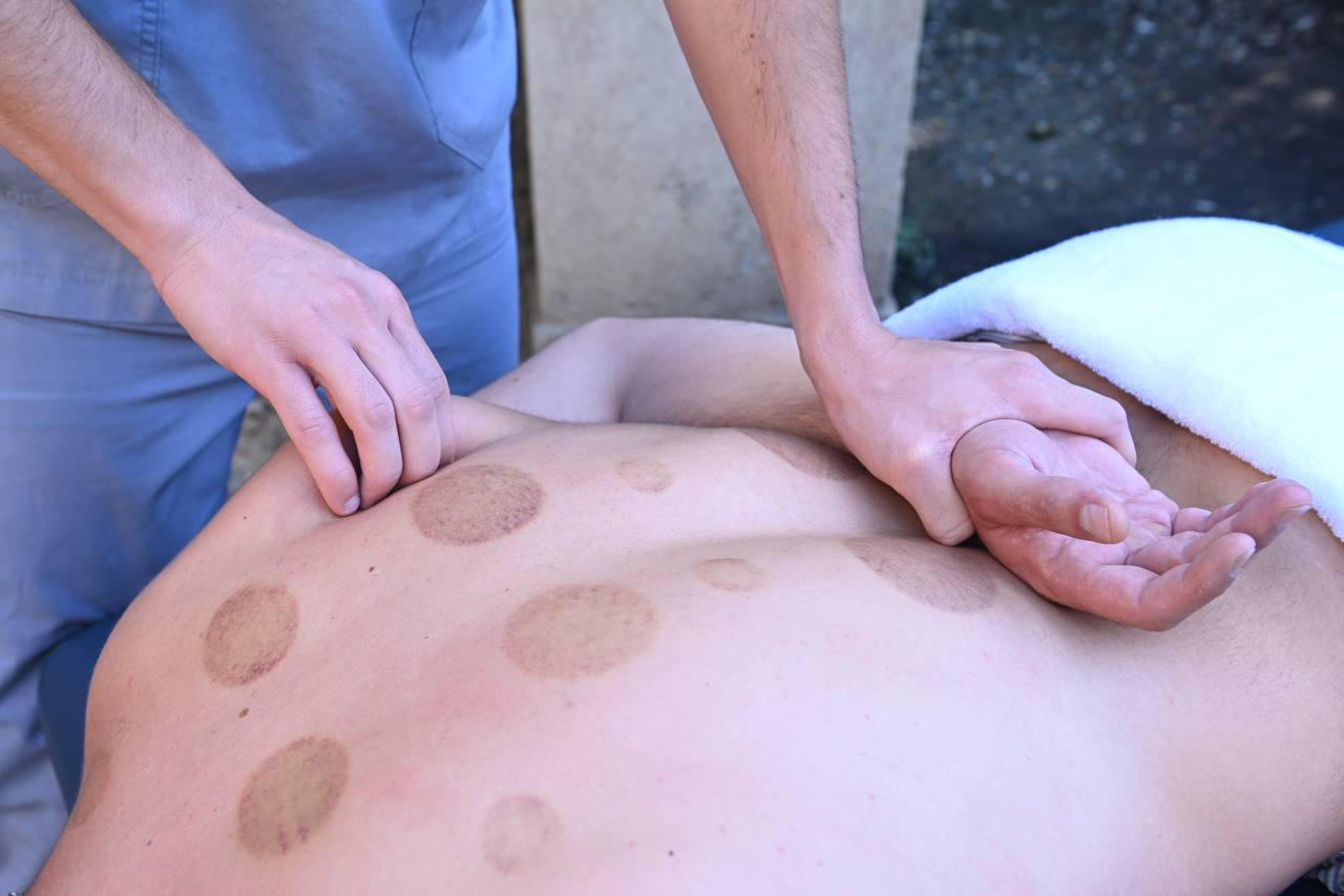 Лікувальний масаж